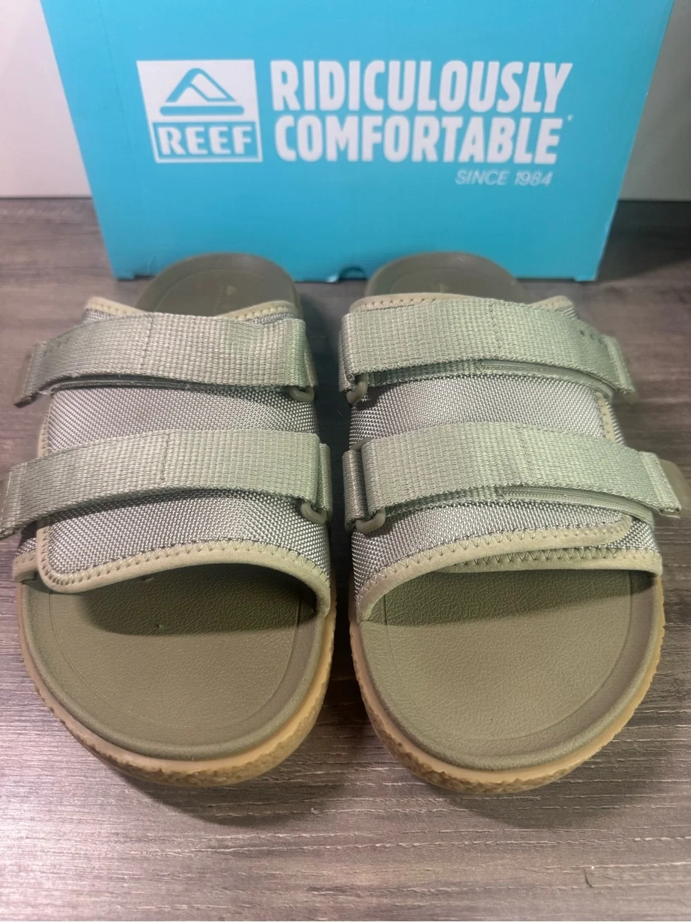 Reef Montauk Slide Sandals Sage green adjustable straps size 11 $95 EUC